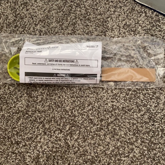 Pampered Chef Avocado Tool - Picture 2 of 3